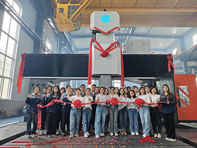 重磅消息！洛陽宇捷13米數(shù)控龍門鏜銑床正式投產(chǎn)使用!